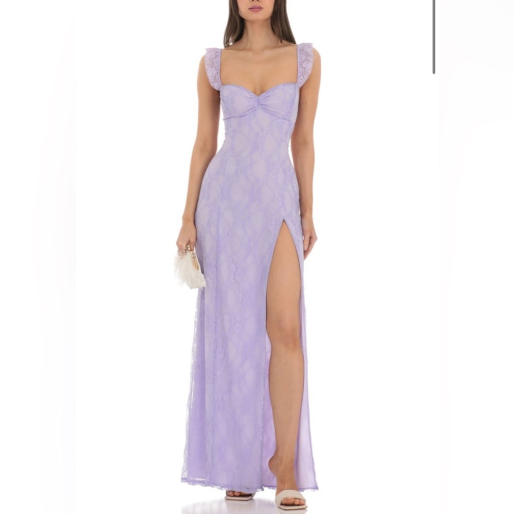Elegant Lavender Lace Long Gown